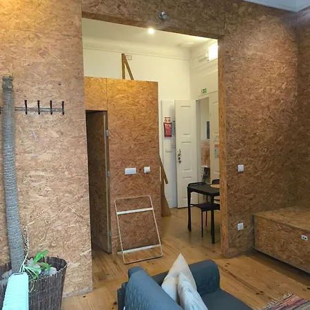 Train * Авейру