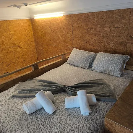 Train Апартаменты Авейру