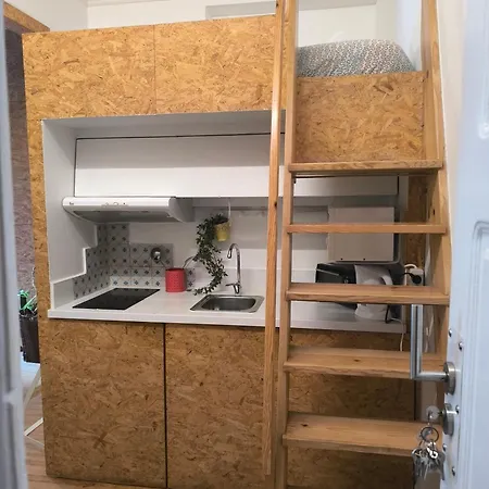 Train * Авейру