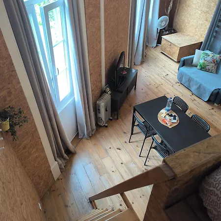 Апартаменты Train