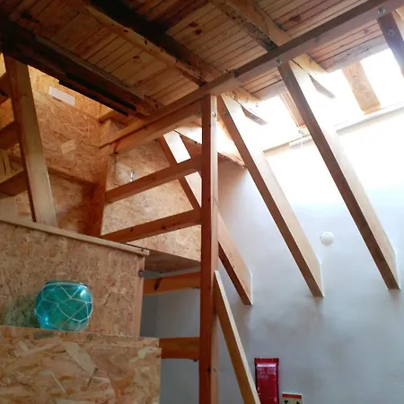 Апартаменты Train Авейру